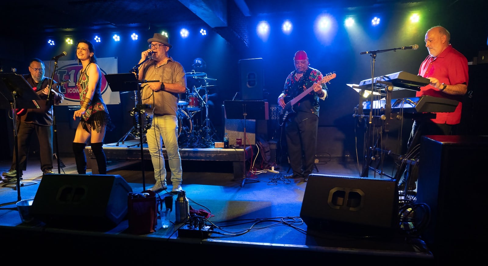 NEO Project band playing live in stage.